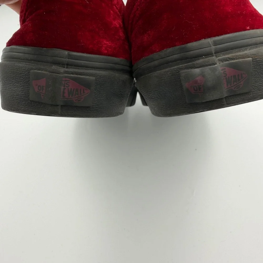 Vans Classic Slip On Womens 8 Red Excellent Velvet